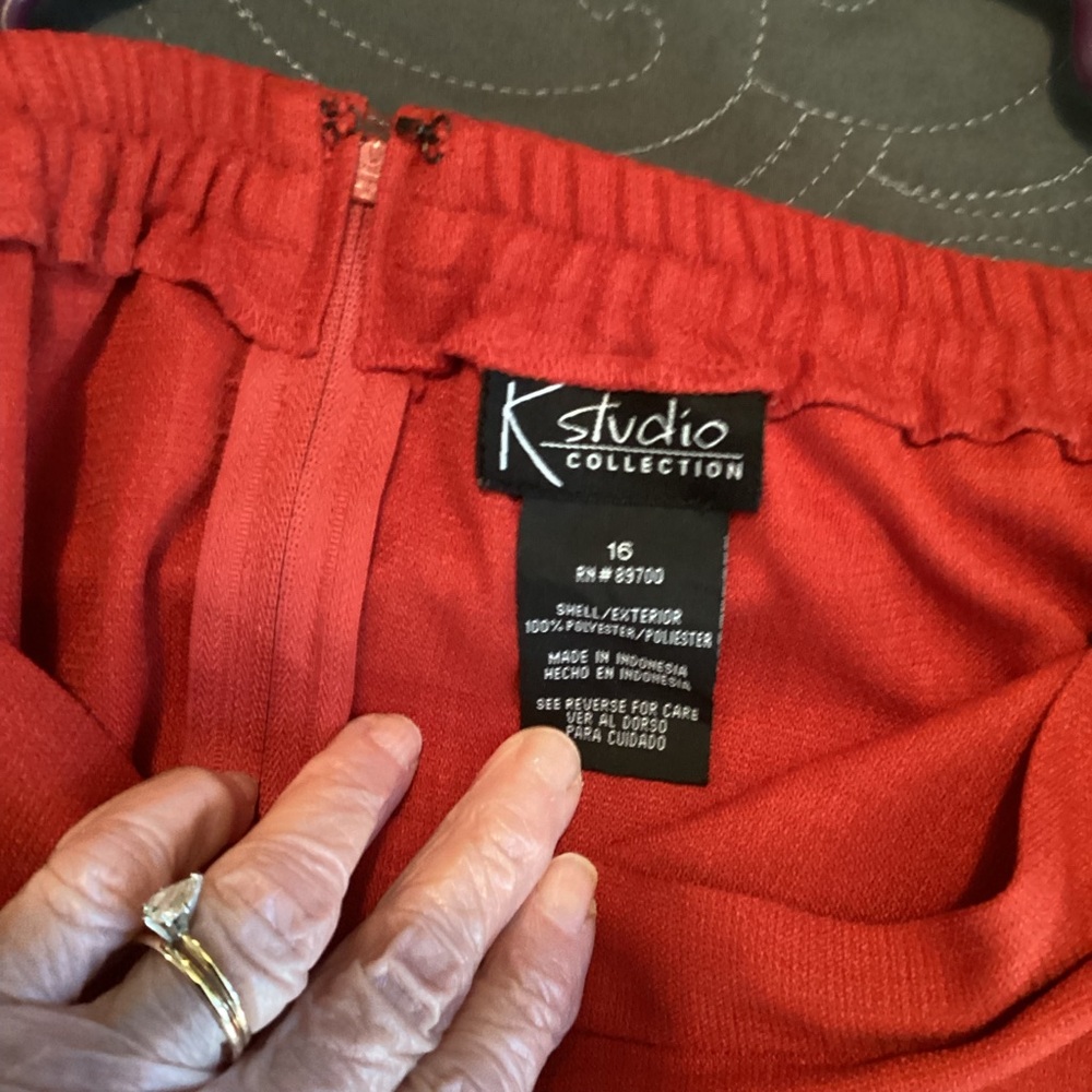 K Studio Collection ladies red pencil midi skirt with red sleeveless top, - Picture 7 of 9